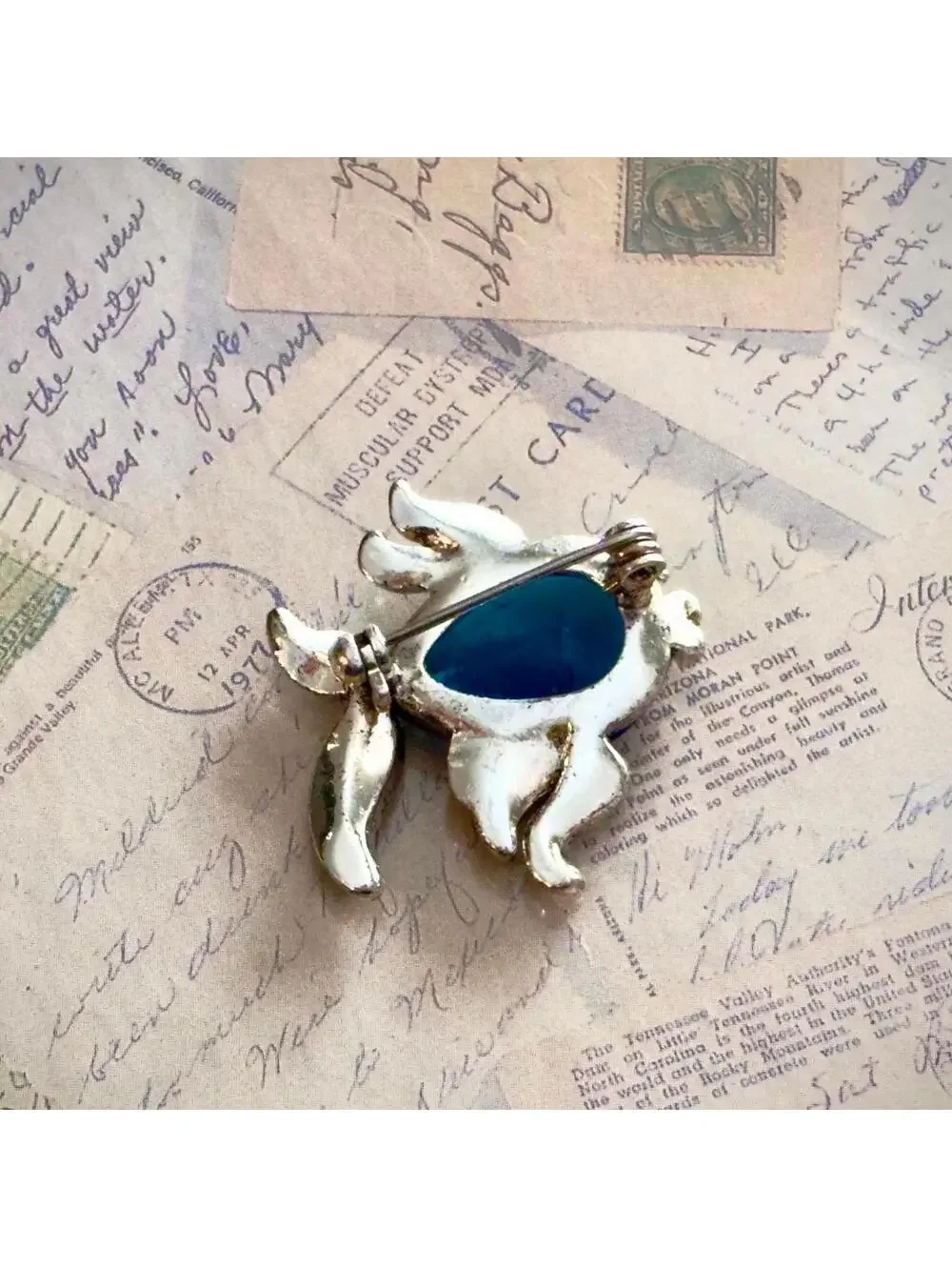 Vintage Enamel Fish Brooch in Ocean Blues